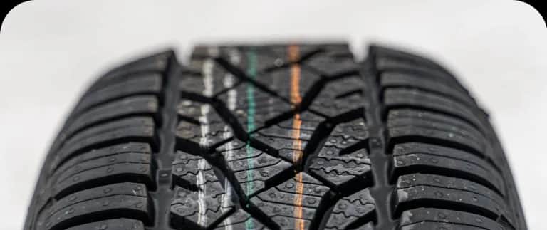 Gdzie kupić najtańsze opony? Oszczędź i uniknij pułapek!